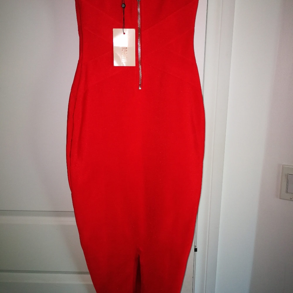 Aize 6 Misguided red dress
